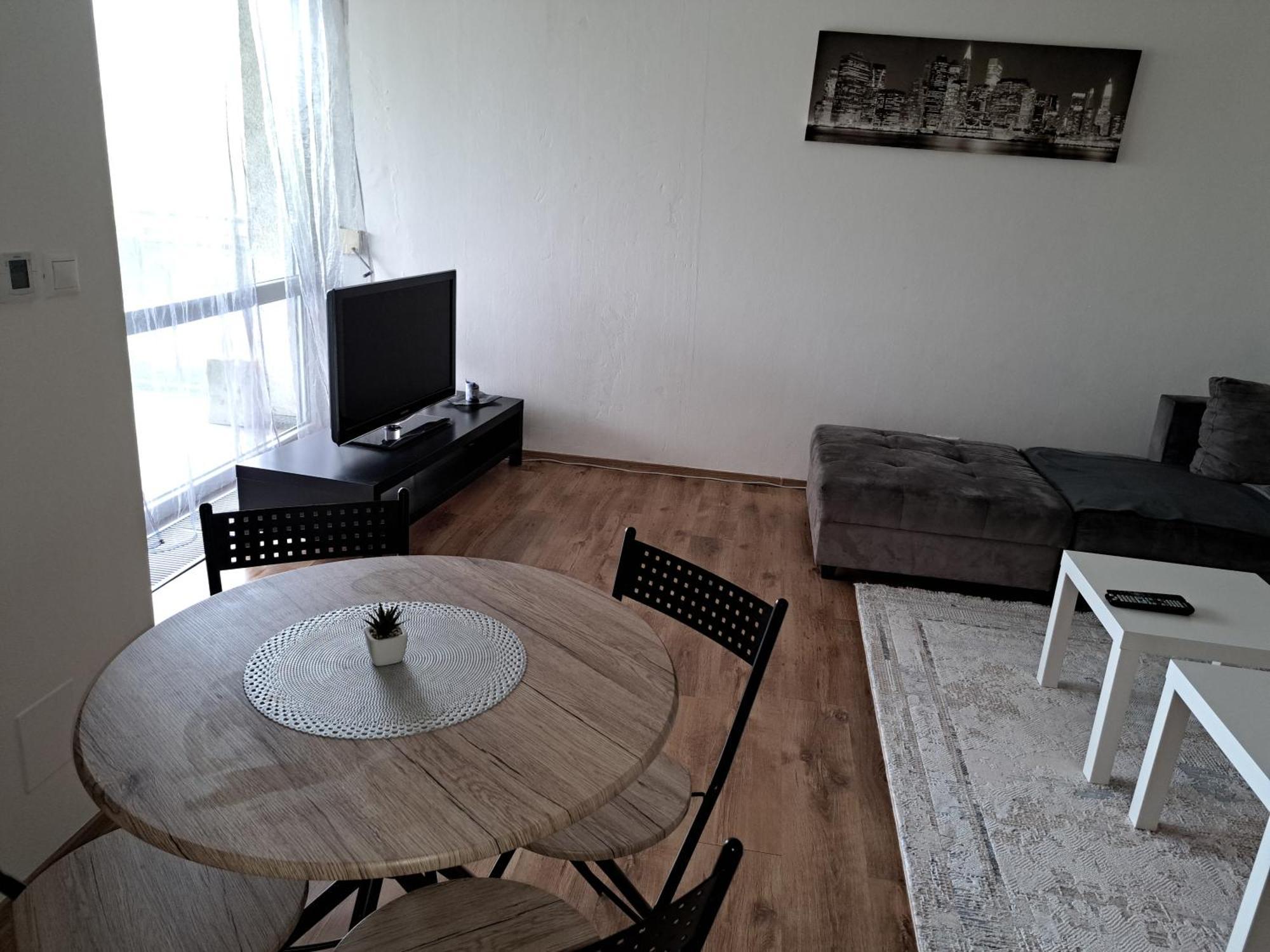 Apartman Zuzu Trencin Luaran gambar